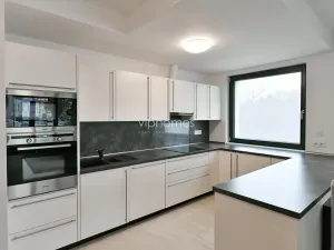 Pronájem bytu 4+kk, Praha - Veleslavín, Pod dvorem, 106 m2