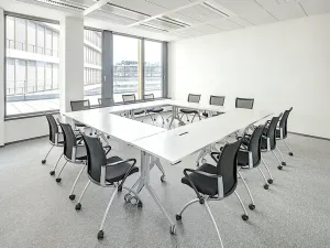 Pronájem kanceláře, Praha - Nusle, Pikrtova, 1489 m2