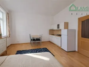 Pronájem bytu 1+kk, Brno, Grohova, 37 m2