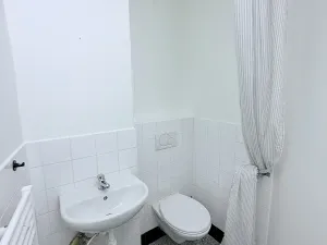 Pronájem obchodního prostoru, Praha - Střešovice, Na Malovance, 18 m2