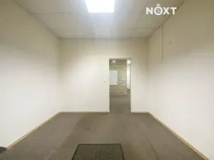 Pronájem kanceláře, Praha - Nové Město, Na Moráni, 114 m2