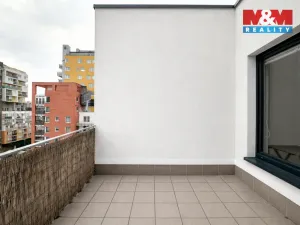 Pronájem bytu 2+kk, Praha - Vysočany, Pod Harfou, 52 m2
