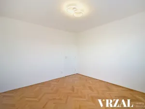 Prodej bytu 3+1, Plzeň, Smrková, 66 m2
