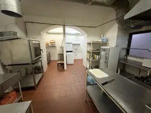 Pronájem restaurace, Praha - Nové Město, Tyršova, 200 m2