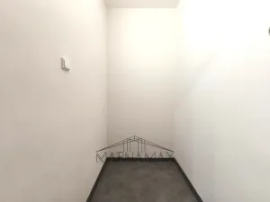 Prodej bytu 3+1, Chomutov, Šafaříkova, 72 m2