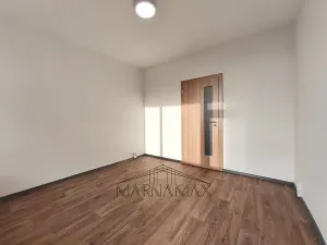 Prodej bytu 3+1, Chomutov, Šafaříkova, 72 m2