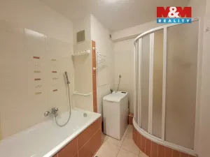 Pronájem bytu 3+1, Praha - Kobylisy, Mirovická, 76 m2