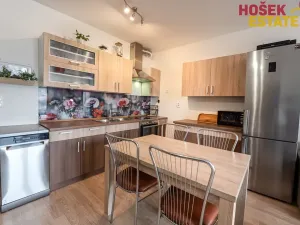 Prodej bytu 3+kk, Holubice, 73 m2