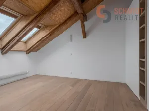 Prodej bytu 3+kk, Mikulov, Komenského, 87 m2