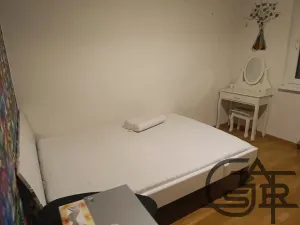 Pronájem bytu 3+1, Pardubice, Lonkova, 72 m2