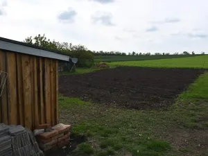 Dražba zahrady, Miroslav, 734 m2