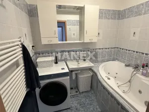 Pronájem bytu 3+kk, Praha - Kyje, Sicherova, 80 m2