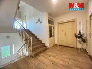 Pronájem rodinného domu, Dobrovice, Komenského, 285 m2