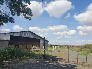 Prodej skladu, Zvoleněves, 7650 m2