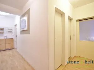 Prodej bytu 3+kk, Praha - Lysolaje, Sídlištní, 69 m2