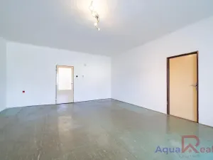 Prodej bytu 2+1, Teplá, Masarykovo náměstí, 146 m2