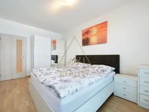 Pronájem bytu 3+kk, Praha - Žižkov, Olšanská, 86 m2