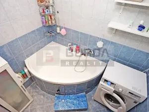 Prodej bytu 2+1, Neratovice, 53 m2