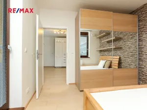 Pronájem bytu 3+kk, Praha - Hlubočepy, Devonská, 64 m2