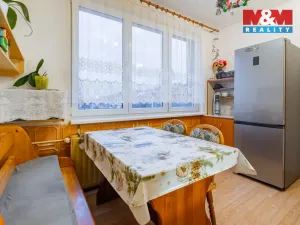 Prodej bytu 3+1, Český Krumlov - Plešivec, Sídliště Plešivec, 74 m2