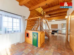 Prodej rodinného domu, Zlonice - Vyšínek, 244 m2