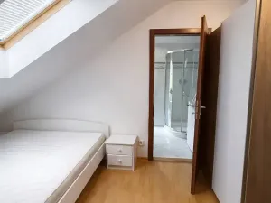 Pronájem bytu 2+kk, Praha, 58 m2