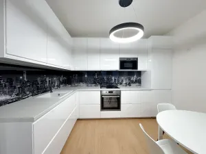 Pronájem bytu 2+kk, Praha - Hloubětín, Poděbradská, 67 m2