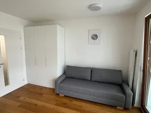 Prodej bytu 1+kk, Praha - Košíře, Naskové, 29 m2