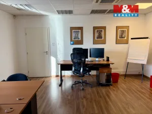 Pronájem kanceláře, Pardubice - Zelené Předměstí, Štefánikova, 119 m2