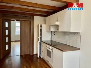 Pronájem bytu 2+1, Praha - Holešovice, Za papírnou, 62 m2
