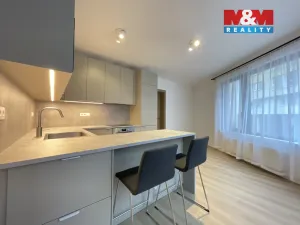 Pronájem bytu 2+kk, Praha - Košíře, Starokošířská, 43 m2
