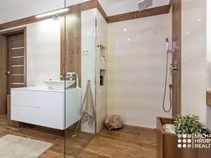 Prodej bytu 2+kk, Ostrava, Vrázova, 79 m2