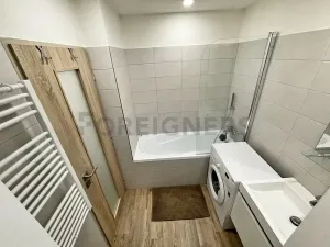 Pronájem bytu 2+1, Pardubice, Jilemnického, 57 m2