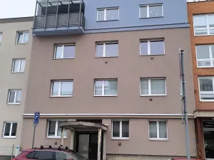 Pronájem bytu 3+kk, Hradec Králové, Vocelova, 93 m2