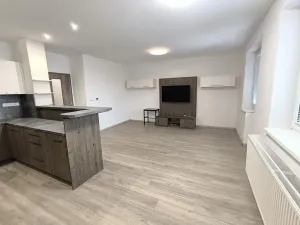 Pronájem bytu 3+kk, Hradec Králové, Vocelova, 93 m2