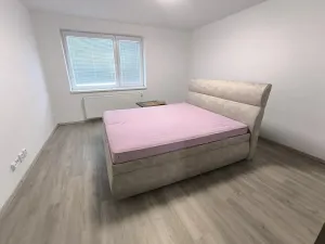 Pronájem bytu 3+kk, Hradec Králové, Vocelova, 93 m2