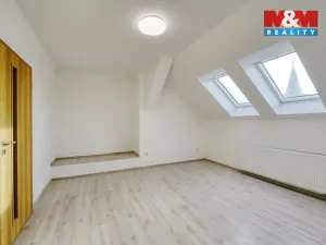 Pronájem bytu 1+1, Plzeň - Jižní Předměstí, Husova, 35 m2