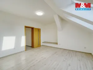 Pronájem bytu 1+1, Plzeň - Jižní Předměstí, Husova, 35 m2