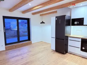 Pronájem bytu 2+kk, Benešov, Ulrichova, 54 m2