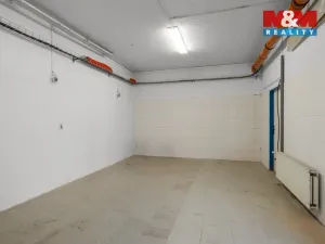 Pronájem obchodního prostoru, Kladno, Čechova, 174 m2