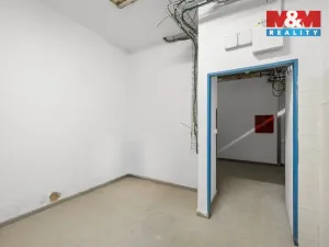 Pronájem obchodního prostoru, Kladno, Čechova, 174 m2
