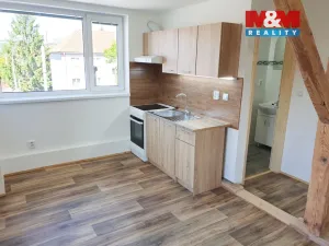 Pronájem bytu 1+kk, Otrokovice - Kvítkovice, tř. Osvobození, 20 m2