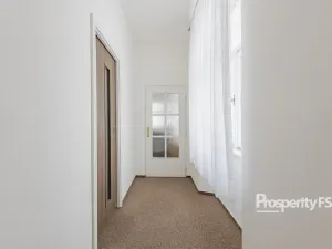 Prodej bytu 3+1, Hostinné, Dolní brána, 67 m2