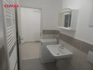 Pronájem bytu 1+kk, Rakovník, Šamotka, 26 m2