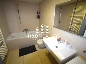 Pronájem bytu 1+kk, Praha - Žižkov, Ke kapslovně, 53 m2