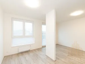 Pronájem bytu 1+kk, Kralupy nad Vltavou, Nádražní, 38 m2