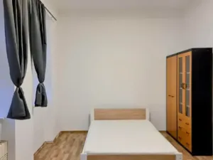 Pronájem bytu 2+kk, Karlovy Vary, Kolmá, 32 m2