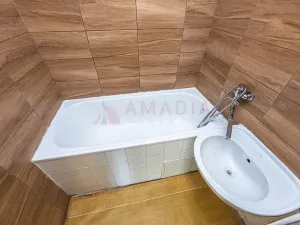 Prodej bytu 3+1, Praha - Strašnice, Na hroudě, 74 m2