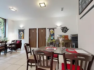 Prodej obchodního prostoru, Chrudim, Resselovo náměstí, 121 m2