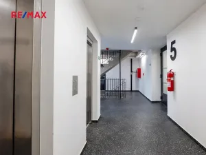 Prodej bytu 2+kk, Praha - Chodov, Čenětická, 48 m2